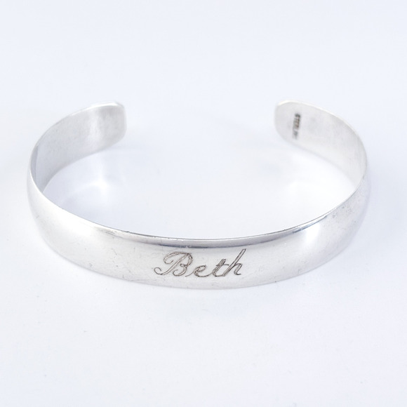 Vintage Sterling Silver 925 “Beth” Engraved Cuff Bracelet 5.75in - Picture 1 of 9